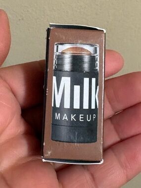 MILK Makeup SCULPT STICK in
STOKED Brand New Never Opened.
